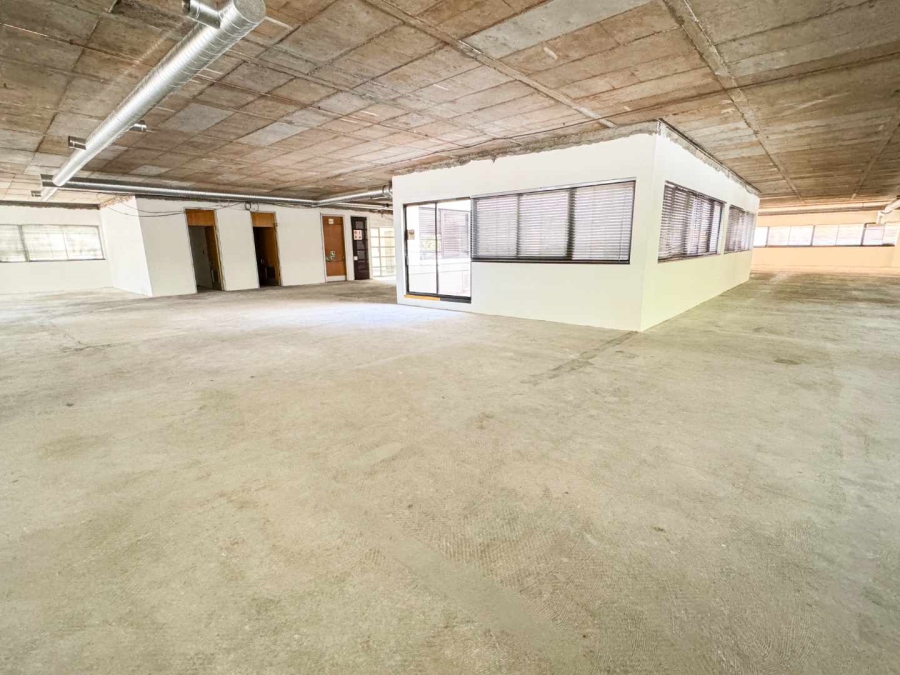 To Let Commercial Property for Rent in Mowbray Western Cape